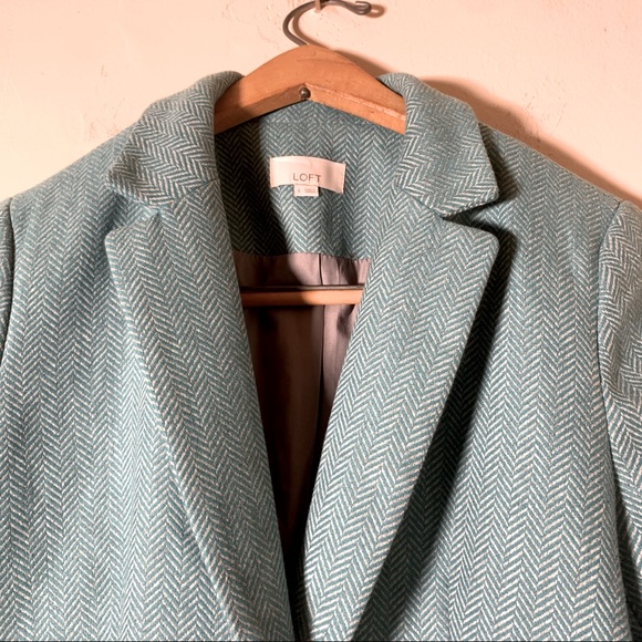 Loft wool mix blue and white herringbone blazer button front pocket sz 4 stylish - Picture 4 of 9